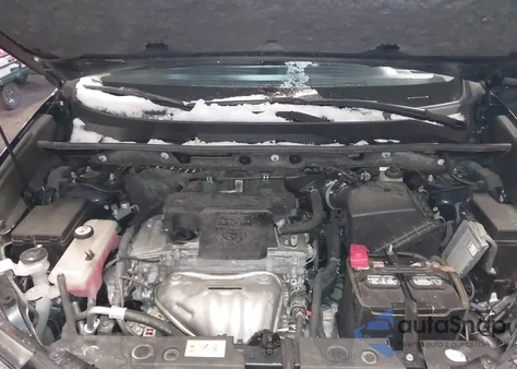 2017 Toyota Rav4 Xle z USA, uszkodzony, nr VIN JTMRFREVXHJ121610